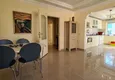 Dostępny zakup Apartament 2+1 z meblami i przeszklonym balkonem zaledwie 300 metrów od morza, dzielnica Oba - Alanya 5