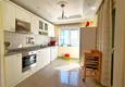 Dostępny zakup Apartament 2+1 z meblami i przeszklonym balkonem zaledwie 300 metrów od morza, dzielnica Oba - Alanya 6