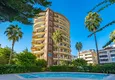 Kupić Jednopoziomowy apartament 4+1 z oddzielną kuchnią w centrum Alanyi, plaża Kleopatra 11