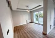 Dostępny zakup PILNA SPRZEDAŻ: W pełni odnowiony apartament z dwiema sypialniami w dzielnicy Menderes, Mezitli 4