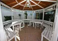 Kupić 2+1 mieszkanie 140 m2 w Mahmutlar — meble, przeszklony balkon, kompleks premium 11