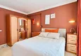 Dostępny zakup Apartament 2+1 w centrum Alanyi — meble, widok na góry, przeszklony balkon, plaża Kleopatra 13