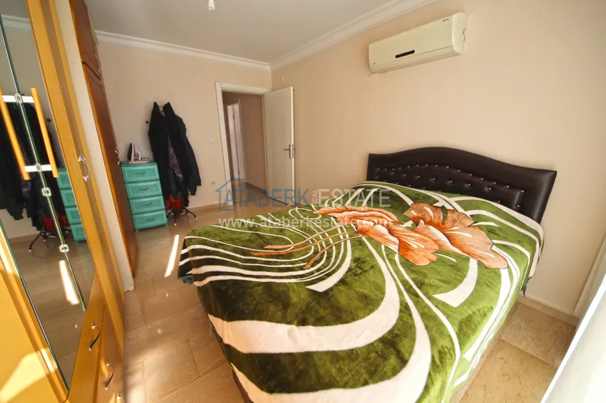 Kupuj Dwupoziomowy penthouse w Mahmutlarze z umeblowaną oddzielną kuchnią i widokiem na morze 10 