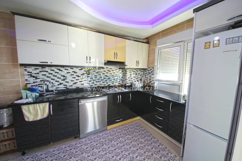 Kupuj Dwupoziomowy penthouse w Mahmutlarze z umeblowaną oddzielną kuchnią i widokiem na morze 5 