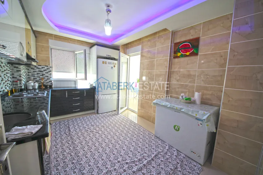 Kupuj Dwupoziomowy penthouse w Mahmutlarze z umeblowaną oddzielną kuchnią i widokiem na morze 6 