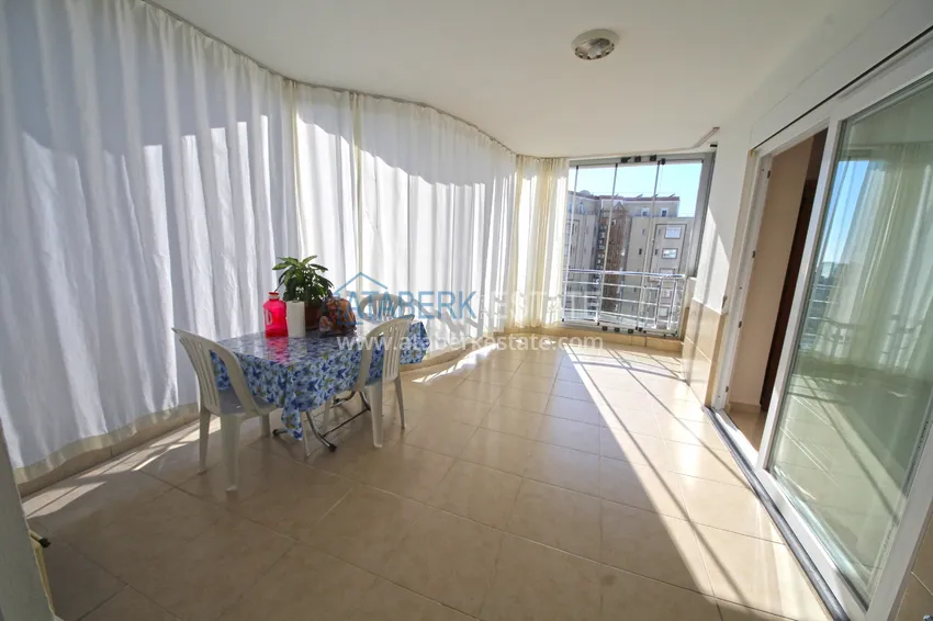 Kupuj Dwupoziomowy penthouse w Mahmutlarze z umeblowaną oddzielną kuchnią i widokiem na morze 8 