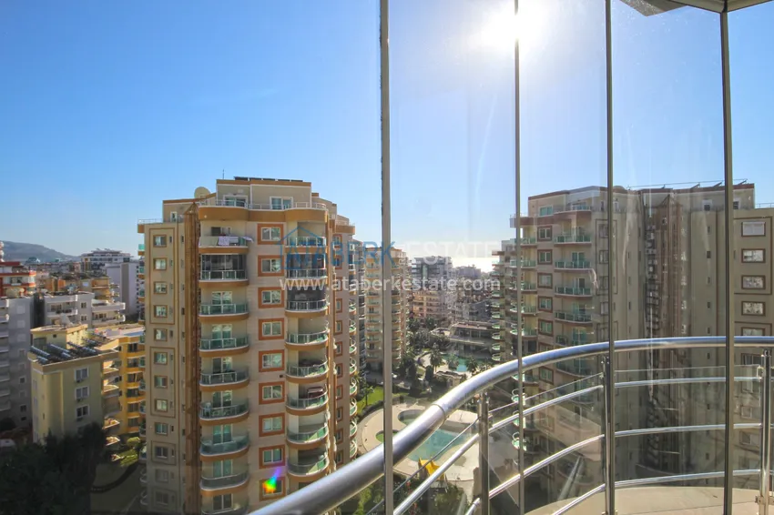 Kupuj Dwupoziomowy penthouse w Mahmutlarze z umeblowaną oddzielną kuchnią i widokiem na morze 9 