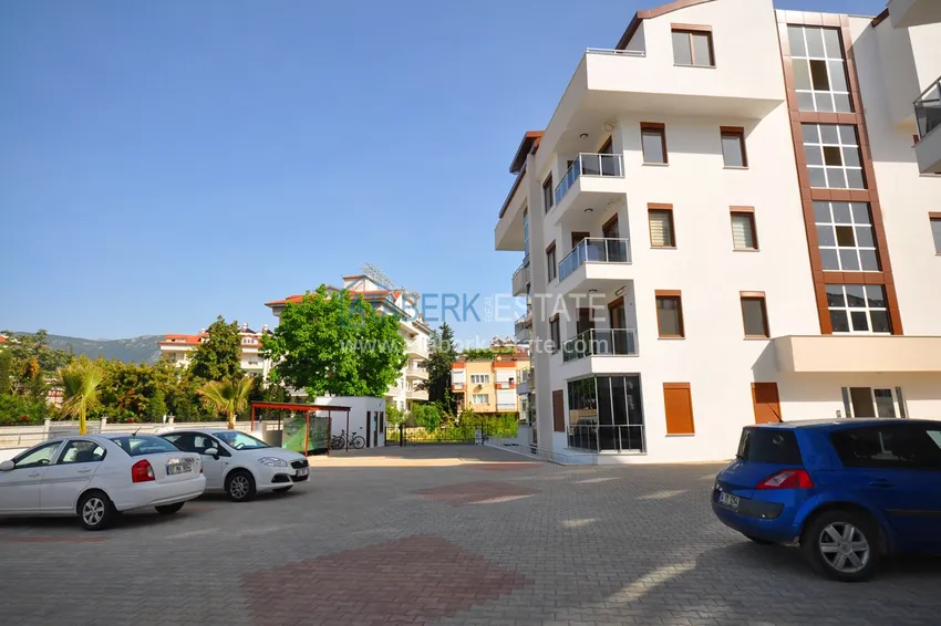 Nieruchomości komercyjne w Alanya, dzielnica Oba 10 