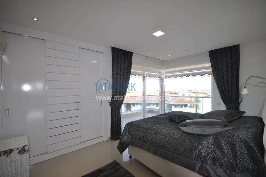 Kupuj  Dwupoziomowy penthouse w Tosmur jest przestronny z meblami i widokiem na morze 14 