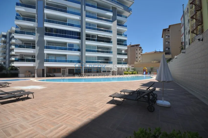 Dwupoziomowy penthouse w Tosmur jest przestronny z meblami i widokiem na morze 2 