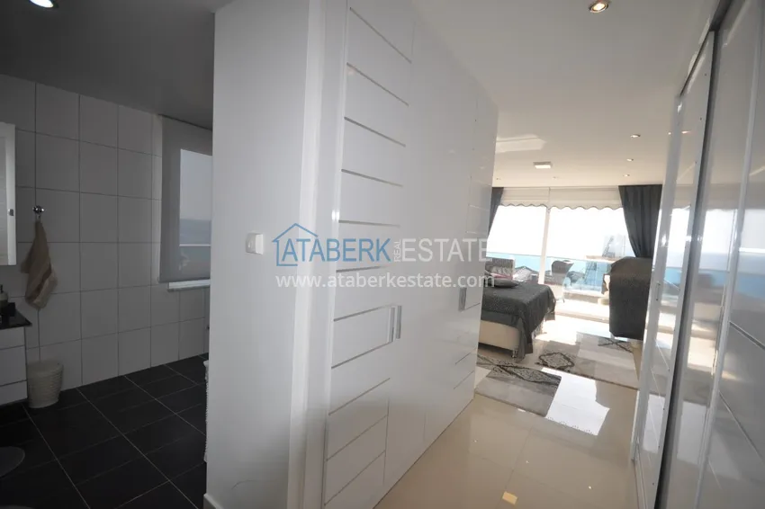 Kupuj  Dwupoziomowy penthouse w Tosmur jest przestronny z meblami i widokiem na morze 26 