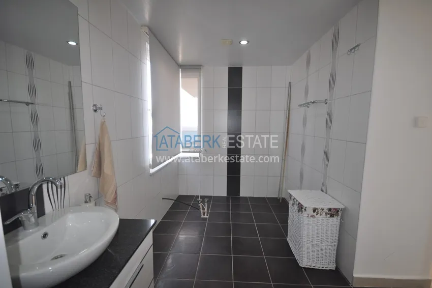 Kupuj  Dwupoziomowy penthouse w Tosmur jest przestronny z meblami i widokiem na morze 27 