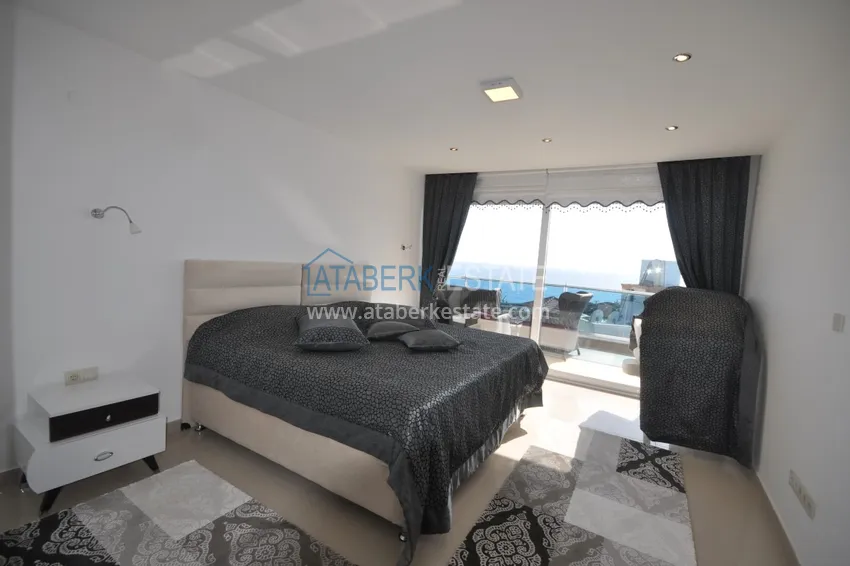 Kupuj  Dwupoziomowy penthouse w Tosmur jest przestronny z meblami i widokiem na morze 29 