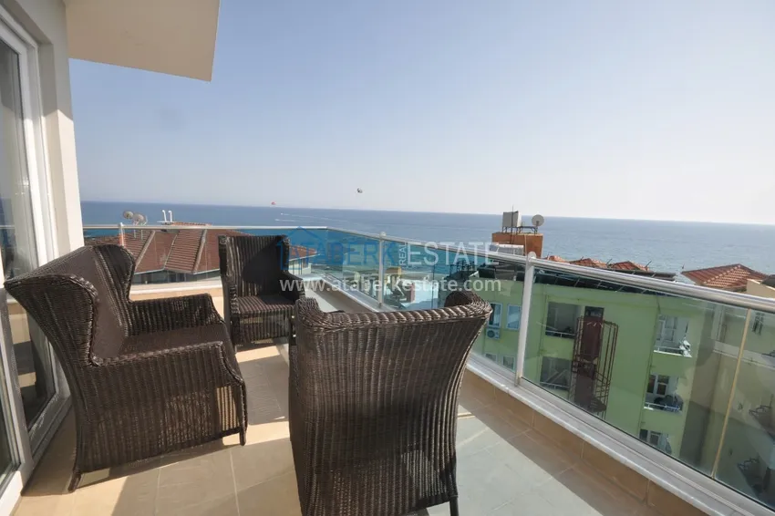 Kupuj  Dwupoziomowy penthouse w Tosmur jest przestronny z meblami i widokiem na morze 34 