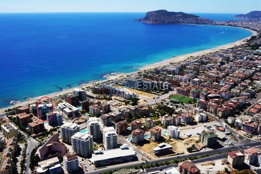 Dwupoziomowy penthouse w Tosmur jest przestronny z meblami i widokiem na morze 4 