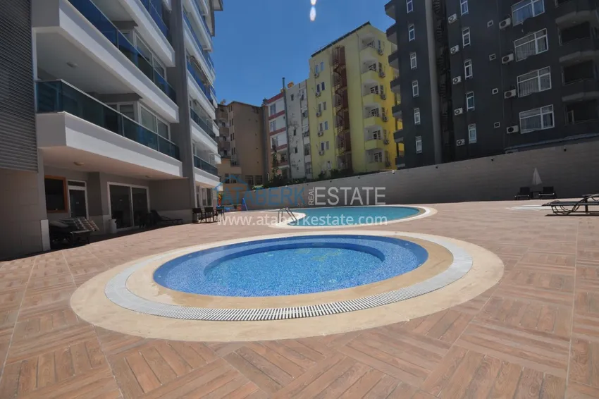 Dwupoziomowy penthouse w Tosmur jest przestronny z meblami i widokiem na morze 8 