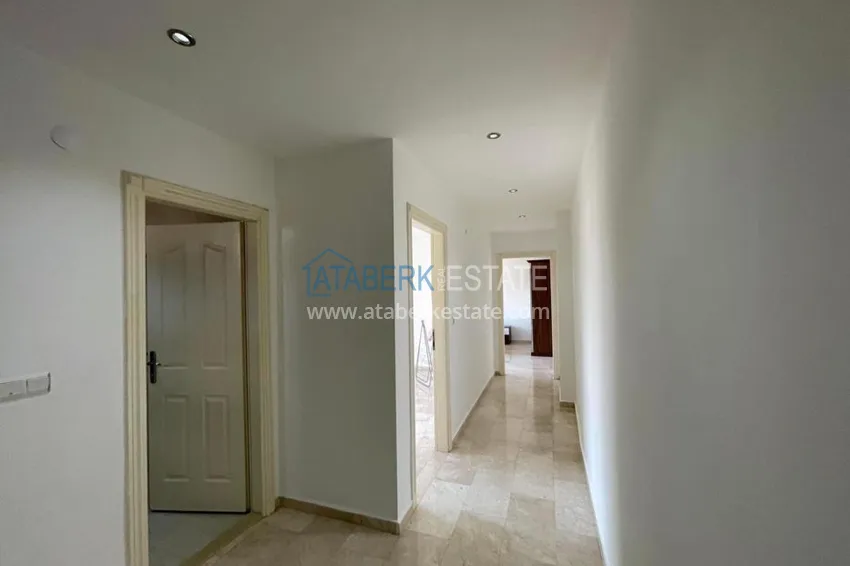 Kupuj Ogromny penthouse w Mahmutlarze z przepięknym widokiem 12