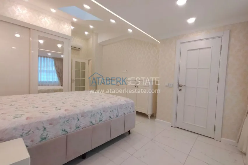 Kupuj  Duplex w centrum Alanyi - plaża Kleopatry 14 