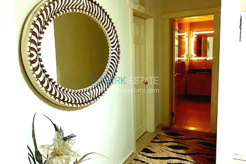 Kupuj  Dwupoziomowy penthouse w Oba z meblami w komfortowym kompleksie 18 