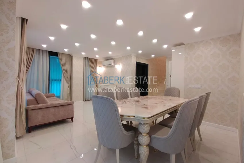 Kupuj  Duplex w centrum Alanyi - plaża Kleopatry 1 