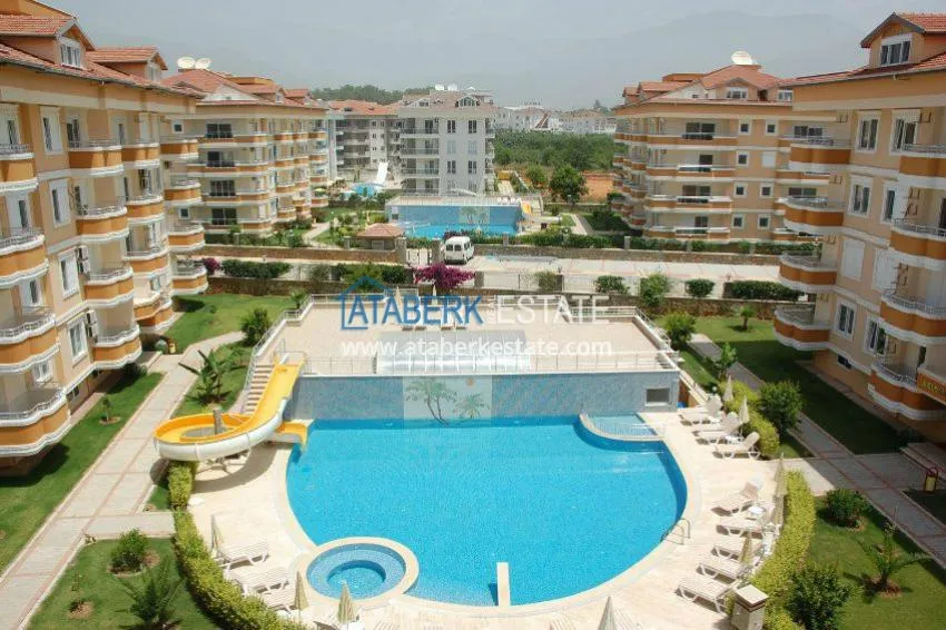 Dwupoziomowy penthouse w Oba z meblami w komfortowym kompleksie 2 