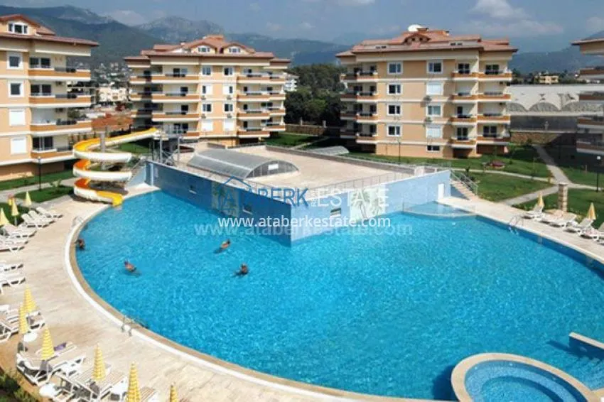 Dwupoziomowy penthouse w Oba z meblami w komfortowym kompleksie 4 