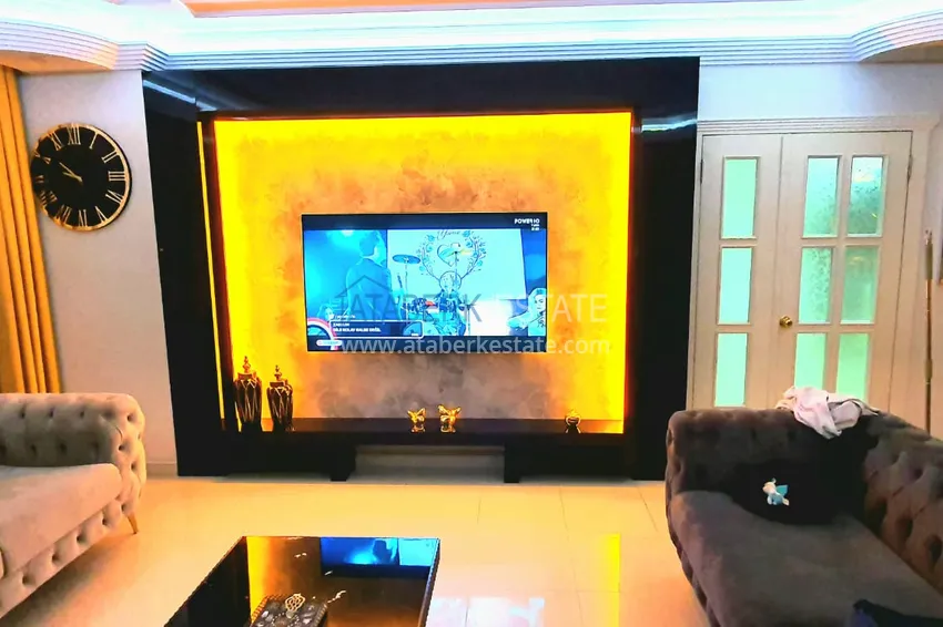 Kupuj  Dwupoziomowy penthouse w Oba z meblami w komfortowym kompleksie 6 