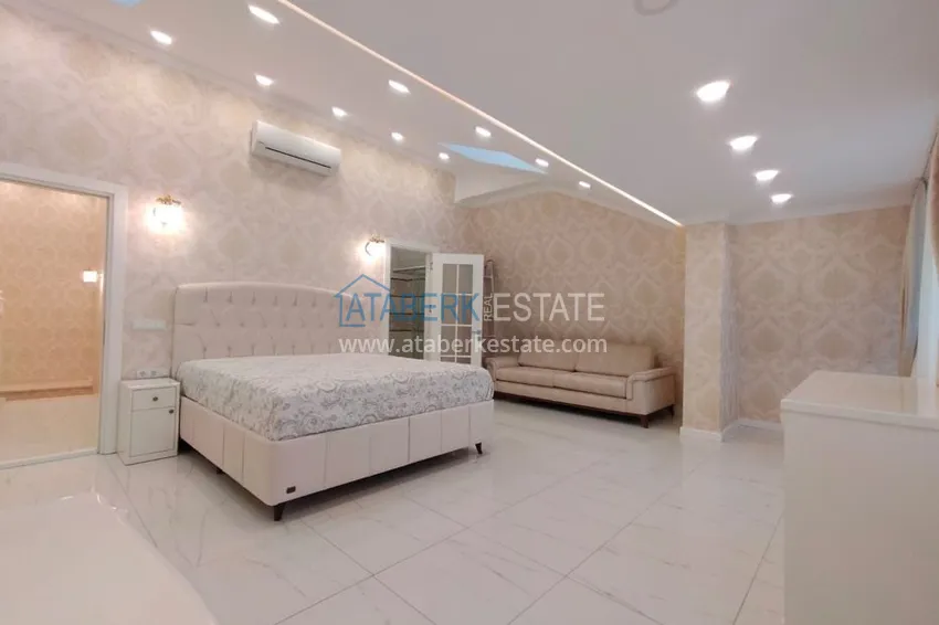 Kupuj  Duplex w centrum Alanyi - plaża Kleopatry 8 