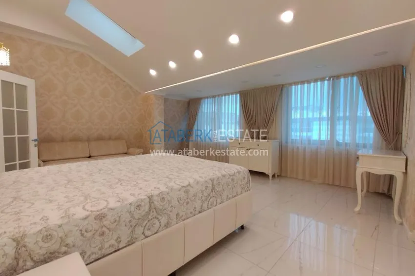 Kupuj  Duplex w centrum Alanyi - plaża Kleopatry 10 