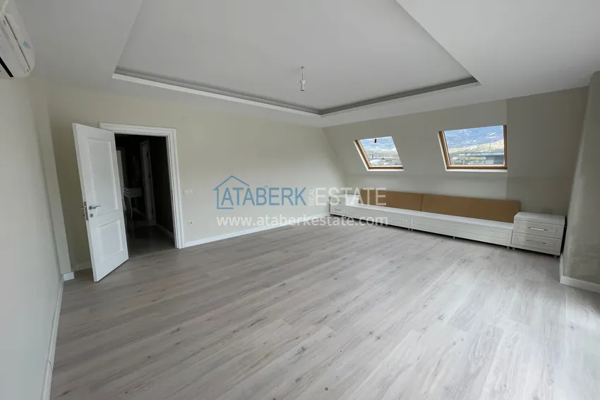 Kupuj  Dwupoziomowy penthouse w rozmiarze king-size w Kargicak z doskonałym wykończeniem 21 