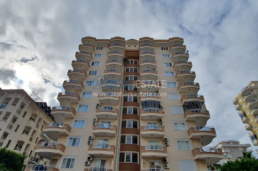Apartament w Mahmutlarze z widokiem na morze w przytulnym kompleksie 7 