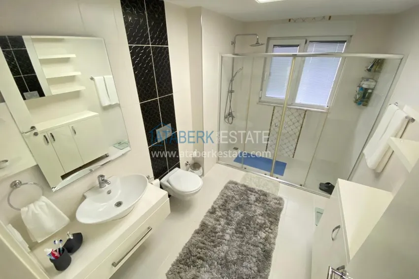 Kupuj Dwupoziomowy penthouse w Mahmutlarze z meblami w zadbanym kompleksie 12