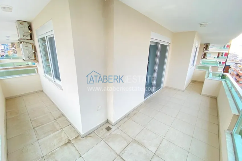 Kupuj Dwupoziomowy penthouse w Mahmutlarze z meblami w zadbanym kompleksie 13