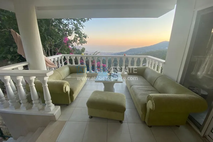 Kupuj Pilna wyprzedaż! Umeblowana willa w dzielnicy Alanya Tepe z prawem do uzyskania obywatelstwa 18 