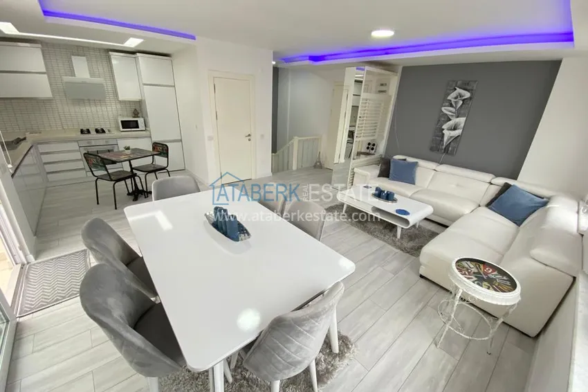 Kupuj Dwupoziomowy penthouse w Mahmutlarze z meblami w zadbanym kompleksie 2