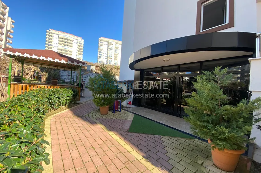 Apartament w Mahmutlarze z widokiem na góry i morze w zadbanym kompleksie 11 