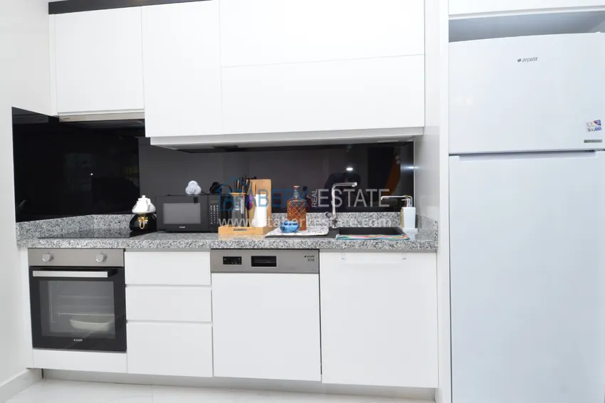 Kupuj  Apartament w Kargicaku z widokiem na morze w kompleksie na pierwszej linii brzegowej 11 