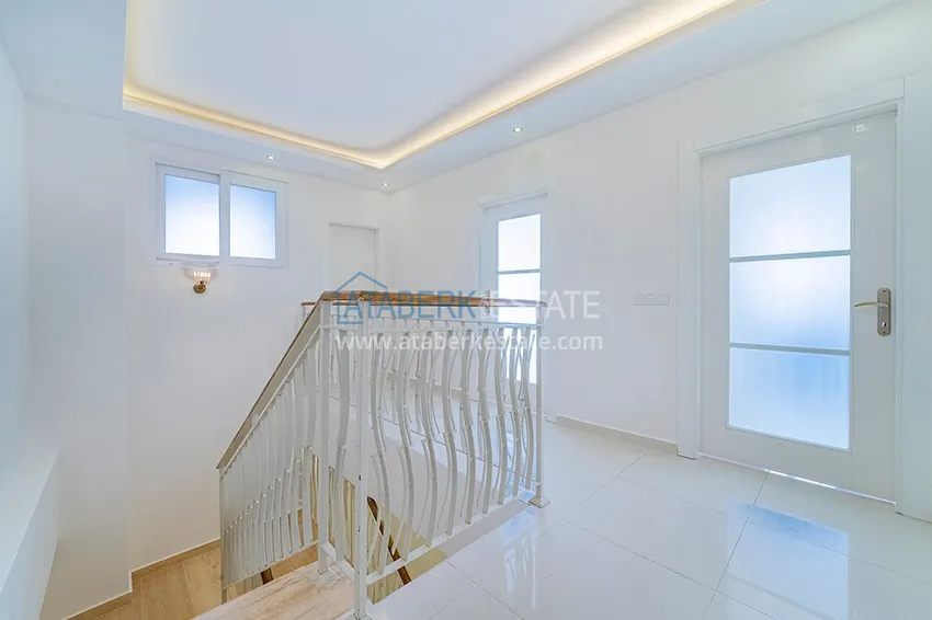 Kupuj Dwupoziomowy penthouse w Mahmutlarze z widokiem na morze i góry 11