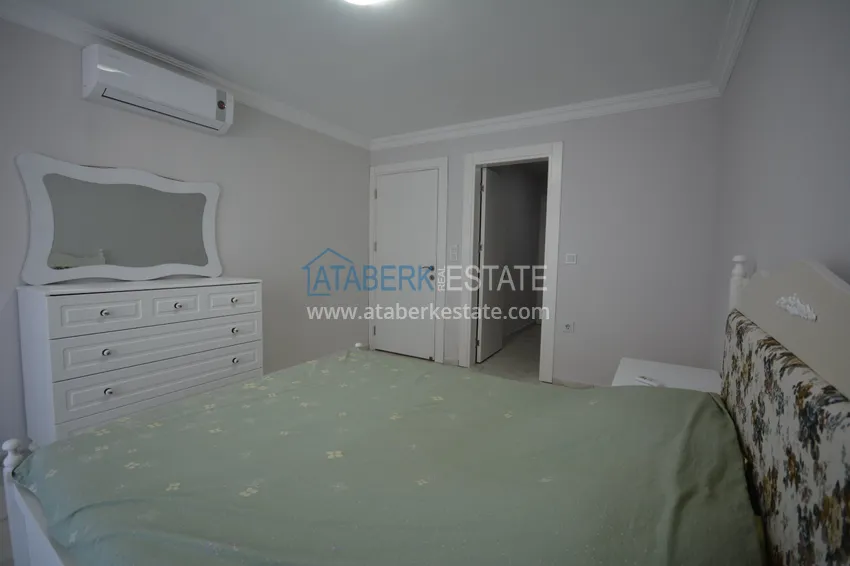 Kupuj Umeblowany penthouse w Mahmutlarze z widokiem na morze w młodym kompleksie 12 