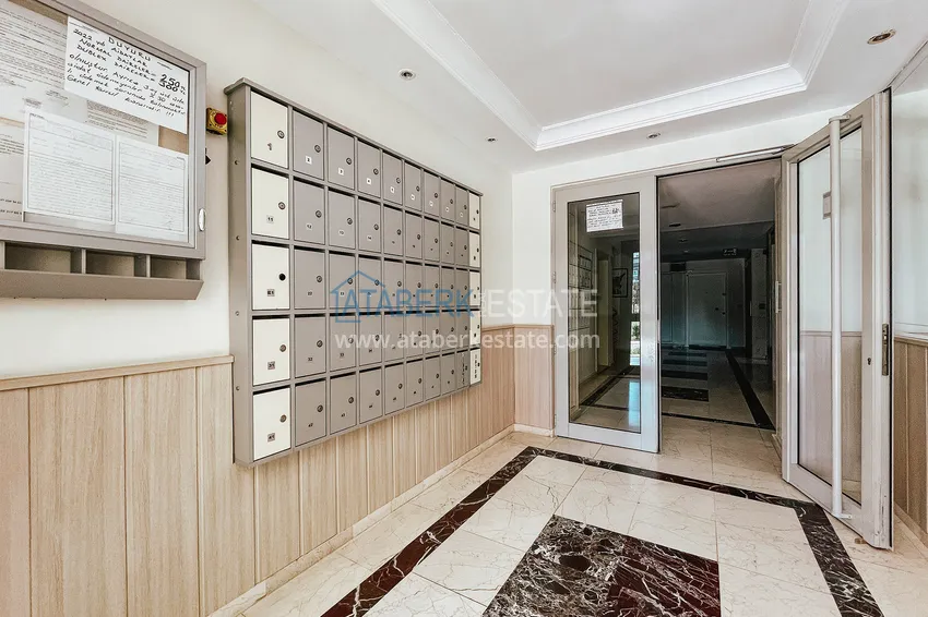 Apartament w Mahmutlarze z meblami i osobną kuchnią w komfortowym kompleksie 12 