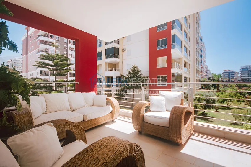 Kupuj  Apartament w Mahmutlarze z meblami i osobną kuchnią w komfortowym kompleksie 11 