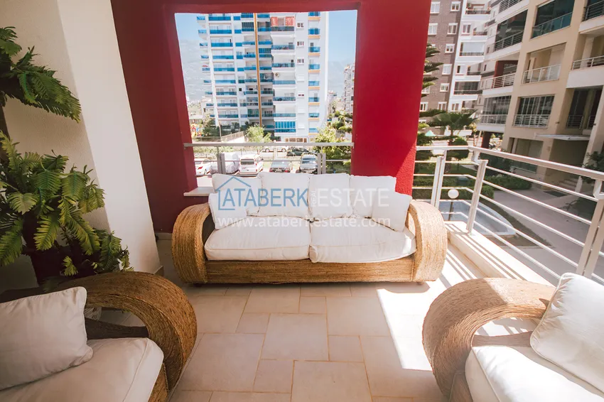 Kupuj  Apartament w Mahmutlarze z meblami i osobną kuchnią w komfortowym kompleksie 12 