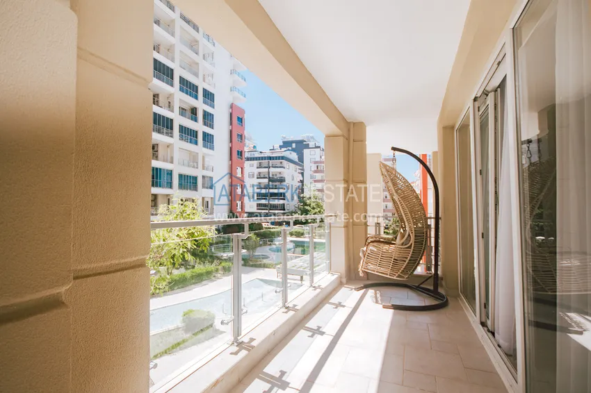 Kupuj  Apartament w Mahmutlarze z meblami i osobną kuchnią w komfortowym kompleksie 14 