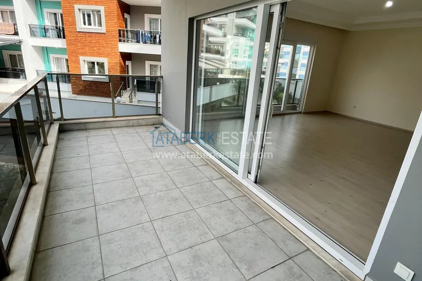 Kupuj Apartament w Oba z pięknym wykończeniem i osobną kuchnią w młodym kompleksie 15