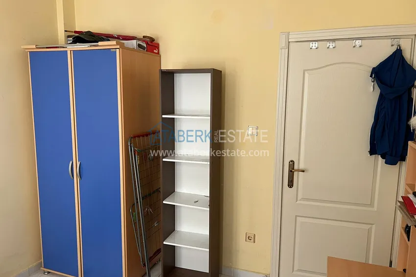 Kupuj  Mieszkanie w Oba trzypokojowe urządzone w kompleksie mieszkaniowym 15 