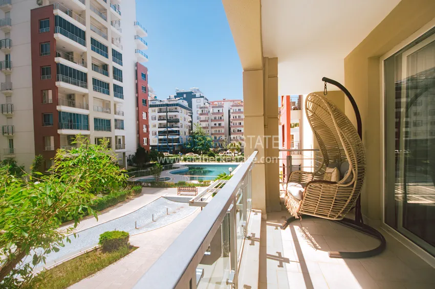 Kupuj  Apartament w Mahmutlarze z meblami i osobną kuchnią w komfortowym kompleksie 15 