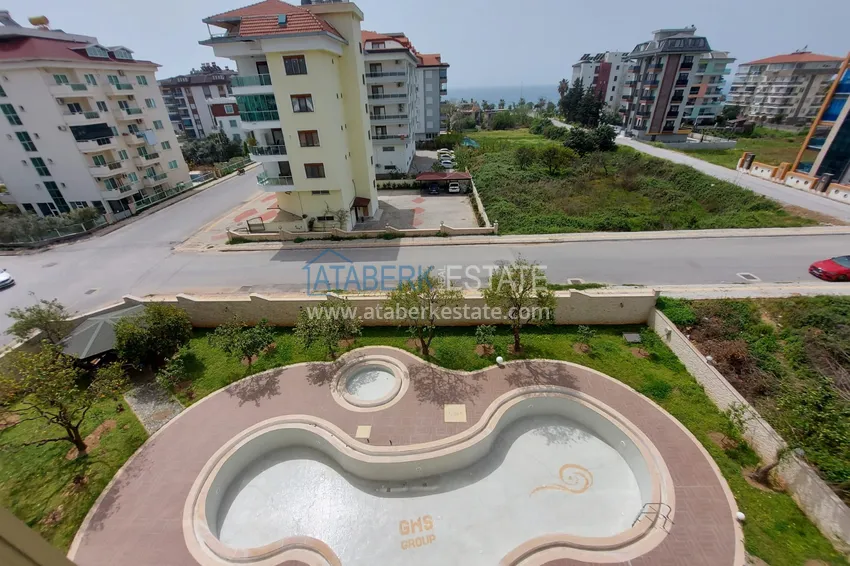 Kupuj  Umeblowane apartamenty w Kestel z widokiem na morze w kompleksie mieszkalnym 30 
