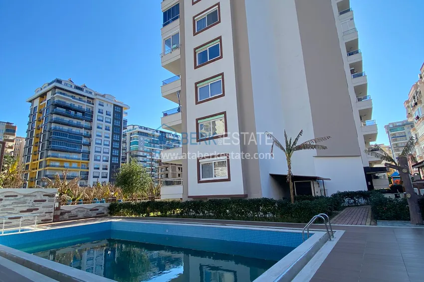 Apartament w Mahmutlarze z widokiem na góry i morze w zadbanym kompleksie 1 