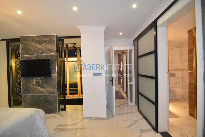 Kupuj  Apartament w centrum Alanyi z luksusowym wnętrzem, 70 metrów od plaży Kleopatry 29 