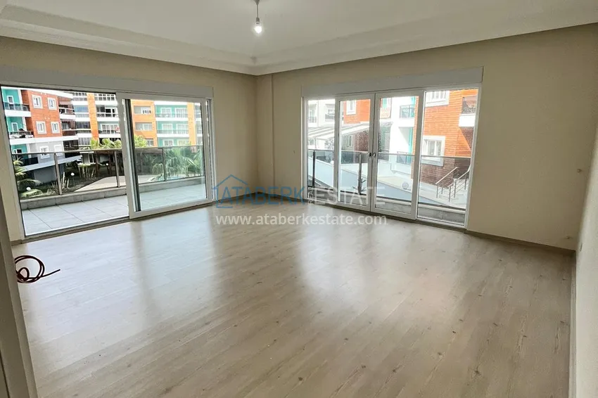 Kupuj Apartament w Oba z pięknym wykończeniem i osobną kuchnią w młodym kompleksie 2